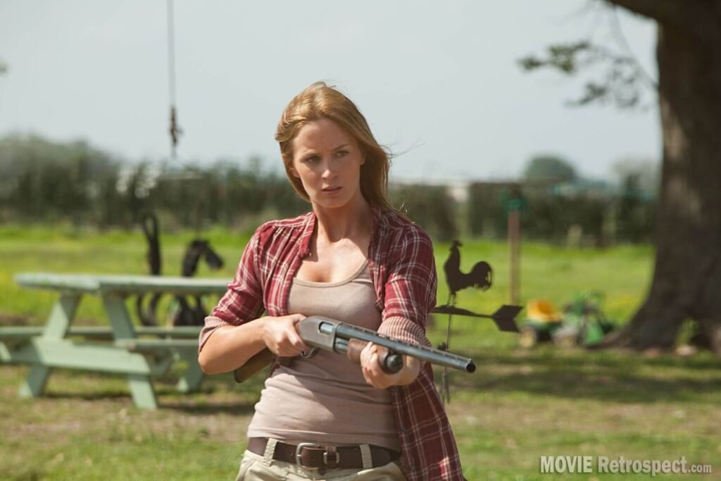 Looper - Movie Still - Emily Blunt